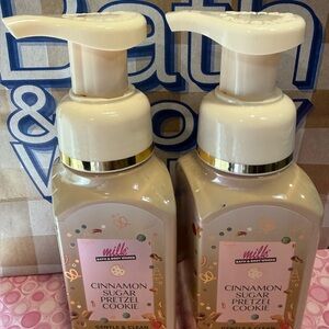 NEW B&BW(2)MILK Cinnamon Sugar Pretzel Cookie foaming soap.